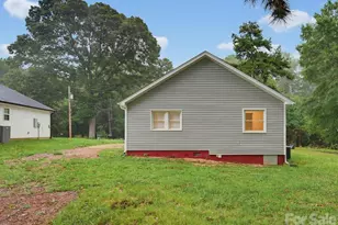2211 2nd St, Gastonia, NC 28054 - Photo 18