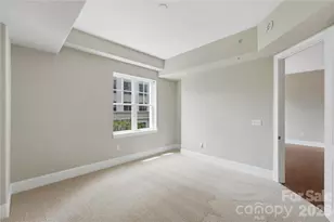 4625 Piedmont Row Dr, Charlotte, NC 28210 - Photo 14