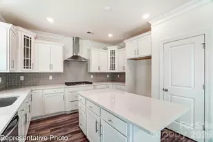 8474 Acadia Pkwy, Sherrills Ford, NC 28673 - Photo 10