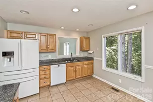 100 Titleist Way, Hendersonville, NC 28739 - Photo 8