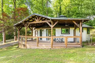 150 Freeman Knolls Dr, Hendersonville, NC 28792 - Photo 2