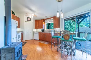 150 Freeman Knolls Dr, Hendersonville, NC 28792 - Photo 8