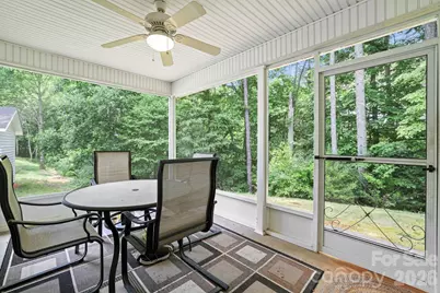 17 Coventry Circle E, Franklin, NC 28734 - Photo 14
