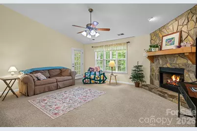 17 Coventry Circle E, Franklin, NC 28734 - Photo 12