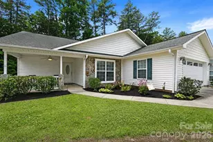 17 Coventry Circle E, Franklin, NC 28734 - Photo 1