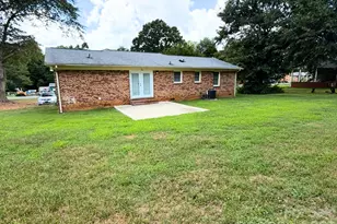 2109 Fernwood Dr, Shelby, NC 28152 - Photo 12
