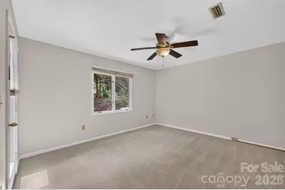 1736 12th Street NE, Hickory, NC 28601 - Photo 32