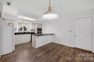 1736 12th St NE, Hickory, NC 28601 - Photo 20