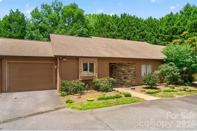 1736 12th Street NE, Hickory, NC 28601 - Photo 1