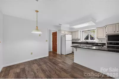 1736 12th Street NE, Hickory, NC 28601 - Photo 18