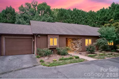 1736 12th Street NE, Hickory, NC 28601 - Photo 2