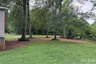 2932 Loop Rd, Lincolnton, NC 28092 - Photo 26