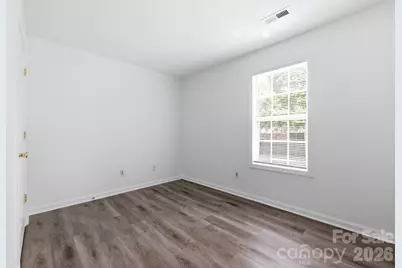 3965 Mohawk Court, Charlotte, NC 28215 - Photo 16