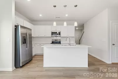 4013 Juno Drive, Charlotte, NC 28215 - Photo 8