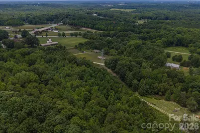 189 Campbell Lane, Lincolnton, NC 28092 - Photo 8