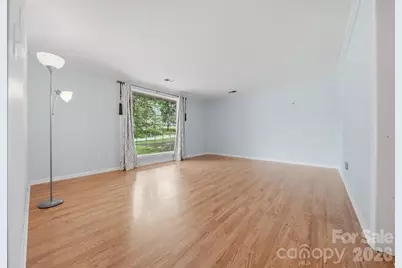 3233 26th Street NE, Hickory, NC 28601 - Photo 6