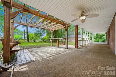 3233 26th Street NE, Hickory, NC 28601 - Photo 30