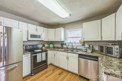 2100 Pisgah Highway, Candler, NC 28715 - Photo 8