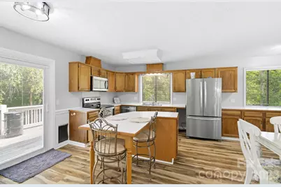 3020 Chestnut Tree Road, Hendersonville, NC 28792 - Photo 10