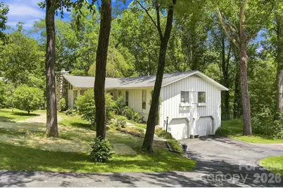 3020 Chestnut Tree Road, Hendersonville, NC 28792 - Photo 1