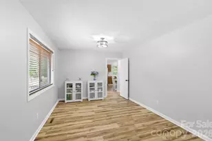 3020 Chestnut Tree Rd, Hendersonville, NC 28792 - Photo 8