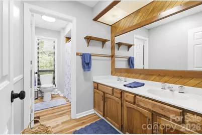 3020 Chestnut Tree Road, Hendersonville, NC 28792 - Photo 18