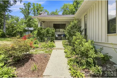 3020 Chestnut Tree Road, Hendersonville, NC 28792 - Photo 2