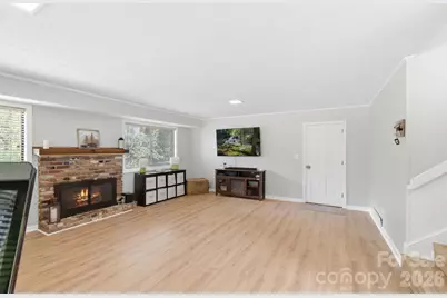 3020 Chestnut Tree Road, Hendersonville, NC 28792 - Photo 32
