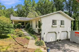 3020 Chestnut Tree Rd, Hendersonville, NC 28792 - Photo 38