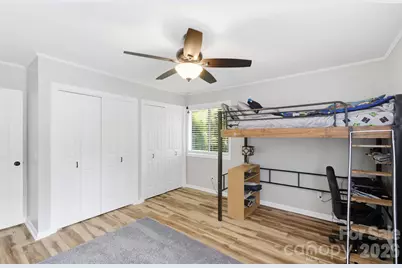 3020 Chestnut Tree Road, Hendersonville, NC 28792 - Photo 26
