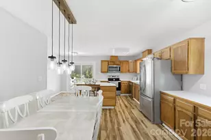3020 Chestnut Tree Rd, Hendersonville, NC 28792 - Photo 16
