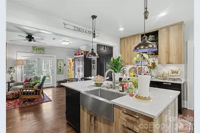 2527 Sharon Road, Charlotte, NC 28211 - Photo 18