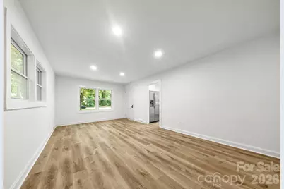 2500 Markham Court, Charlotte, NC 28205 - Photo 2