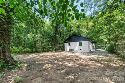 2500 Markham Court, Charlotte, NC 28205 - Photo 14