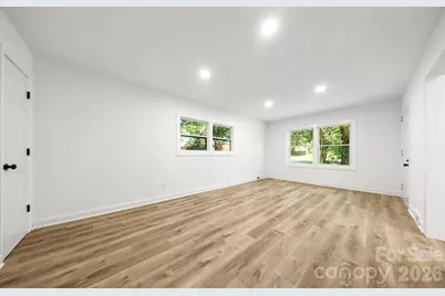 2500 Markham Court, Charlotte, NC 28205 - Photo 4