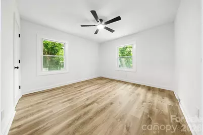 2500 Markham Court, Charlotte, NC 28205 - Photo 12