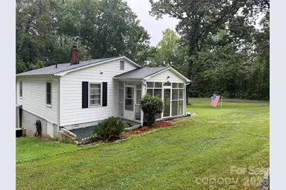 1132 S Rutherford Street, Blacksburg, SC 29702 - Photo 2