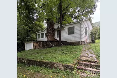 912 Halstead Boulevard #1-8, Hendersonville, NC 28791 - Photo 1
