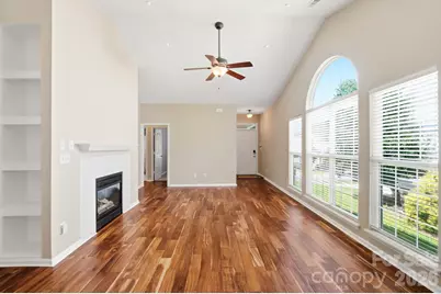 7015 Lenhart Drive, Charlotte, NC 28226 - Photo 8