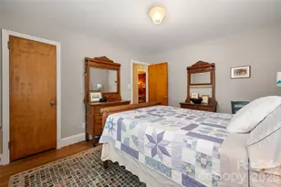 2911 Enfield Rd, Charlotte, NC 28205 - Photo 22