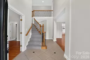 105 Castlestone Ln, Matthews, NC 28104 - Photo 4