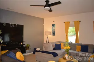 7218 Cuddington Dr, Charlotte, NC 28215 - Photo 10