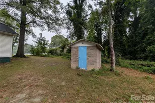 109 Carlton Dr, Cherryville, NC 28021 - Photo 12