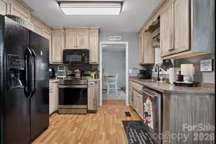 121 Guernsey Ct, Dallas, NC 28034 - Photo 16