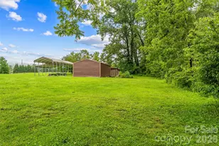 8647 US 221 Hwy N, Marion, NC 28752 - Photo 26