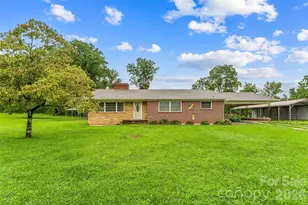 8647 US 221 Hwy N, Marion, NC 28752 - Photo 2