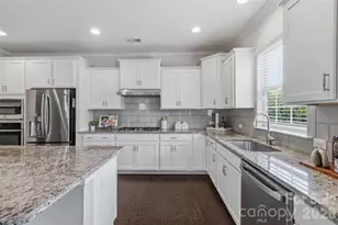 1004 Hallmark Wy, Waxhaw, NC 28173 - Photo 14