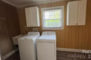 7511 Monroe Rd, Charlotte, NC 28212 - Photo 12