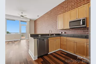 710 W Trade Street #703, Charlotte, NC 28202 - Photo 6