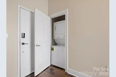 710 W Trade Street #703, Charlotte, NC 28202 - Photo 16